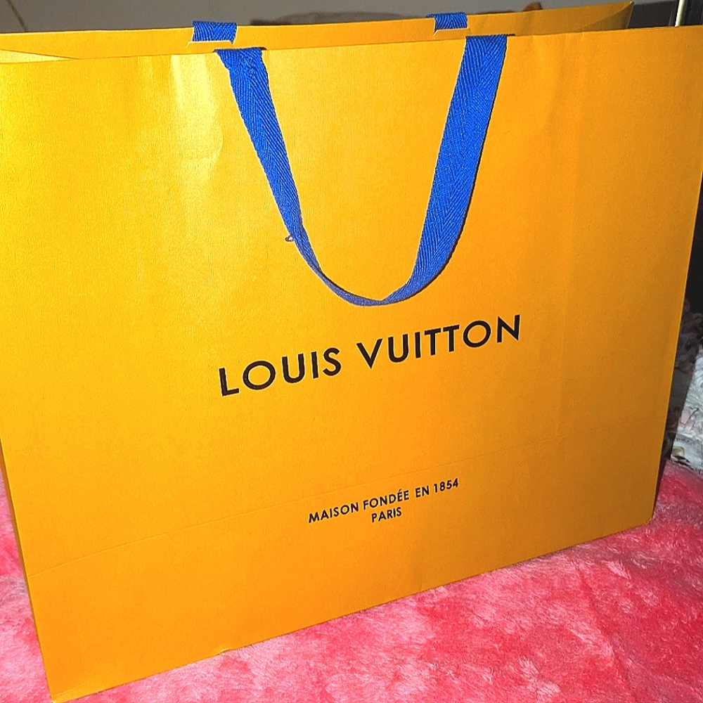 Extra Large Louis Vuitton bags